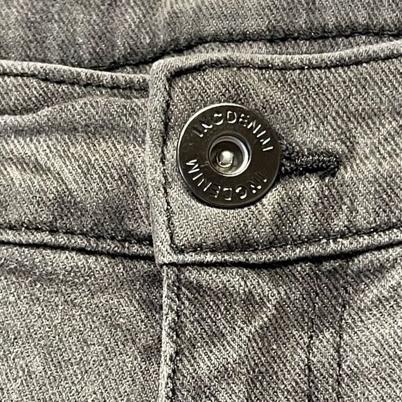 NWT INC International Concepts Denim Jeans Womens Gray Size 6/28 Ripped Straight - Picture 4 of 16